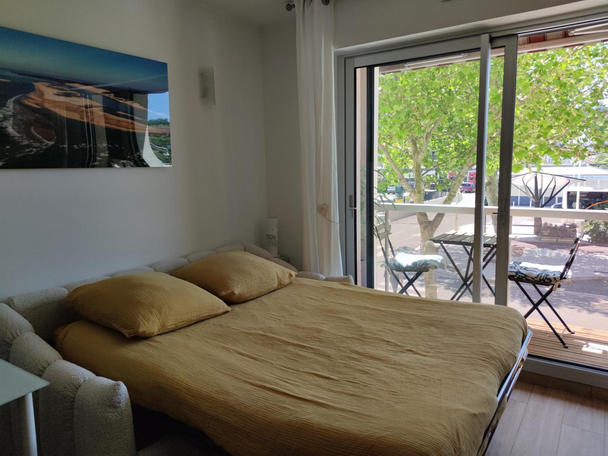 Studio Avec Parking Centre-Ville Face A La Gare Plage & Commerces Arcachon Exterior photo